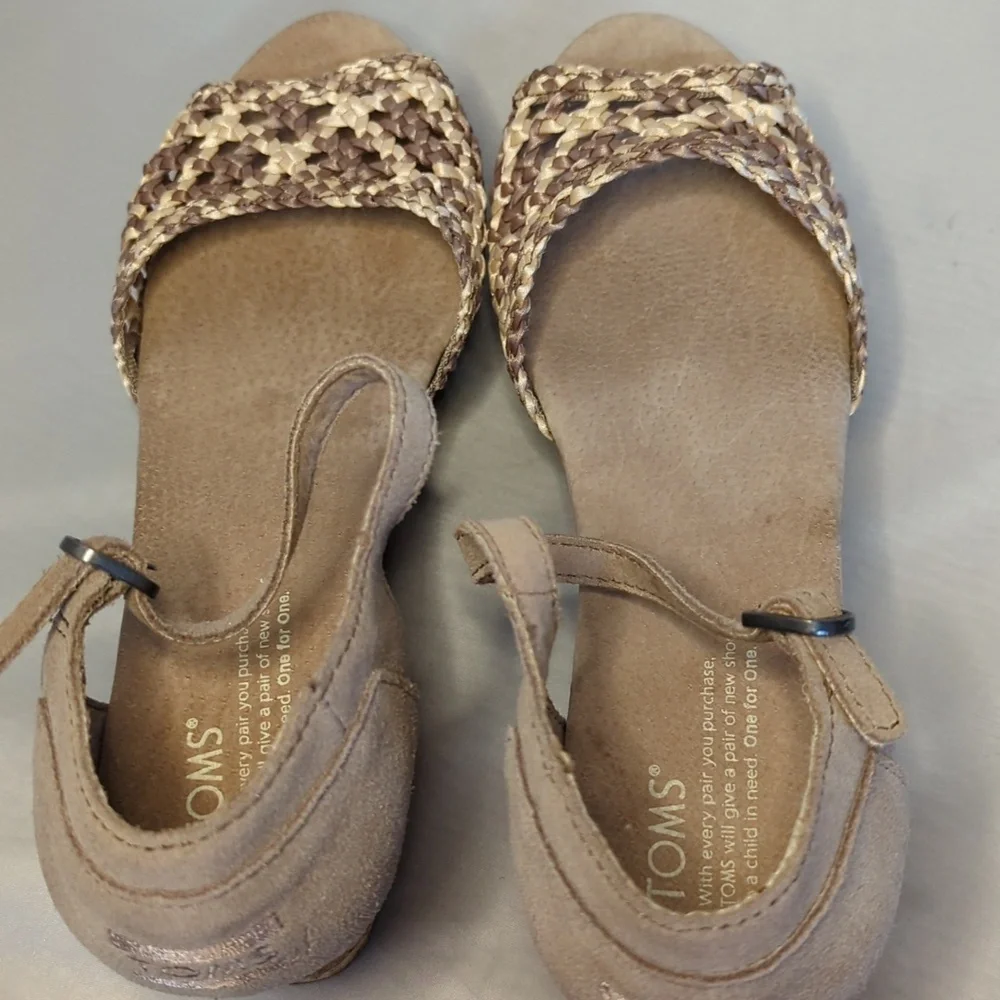 TOMS Stucco Satin Woven Cork Wedge Open Toe Sandals Size 9.5